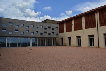  Dormitories adjacent to the canteen 