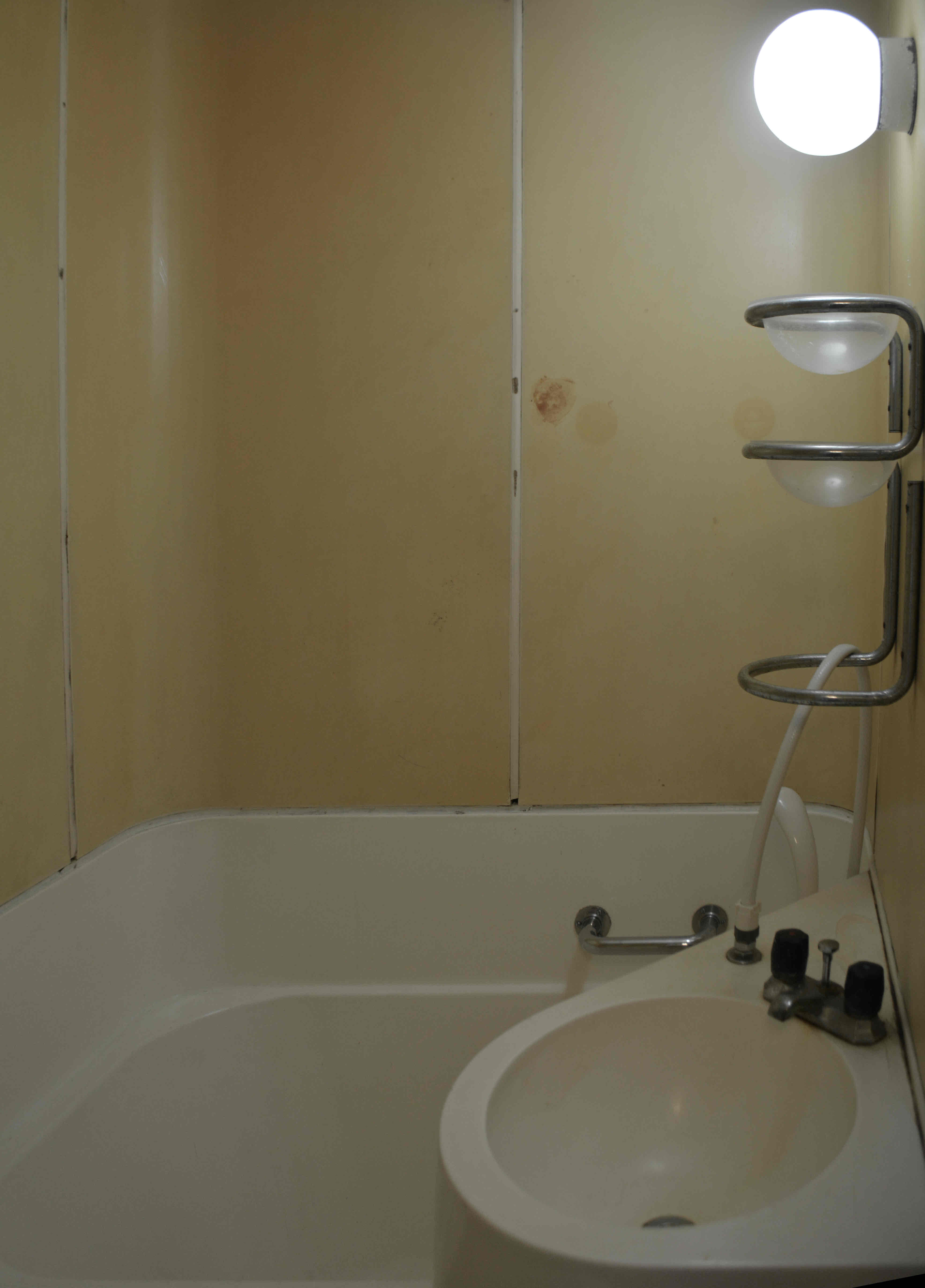 Unit Bath    Unit Bath